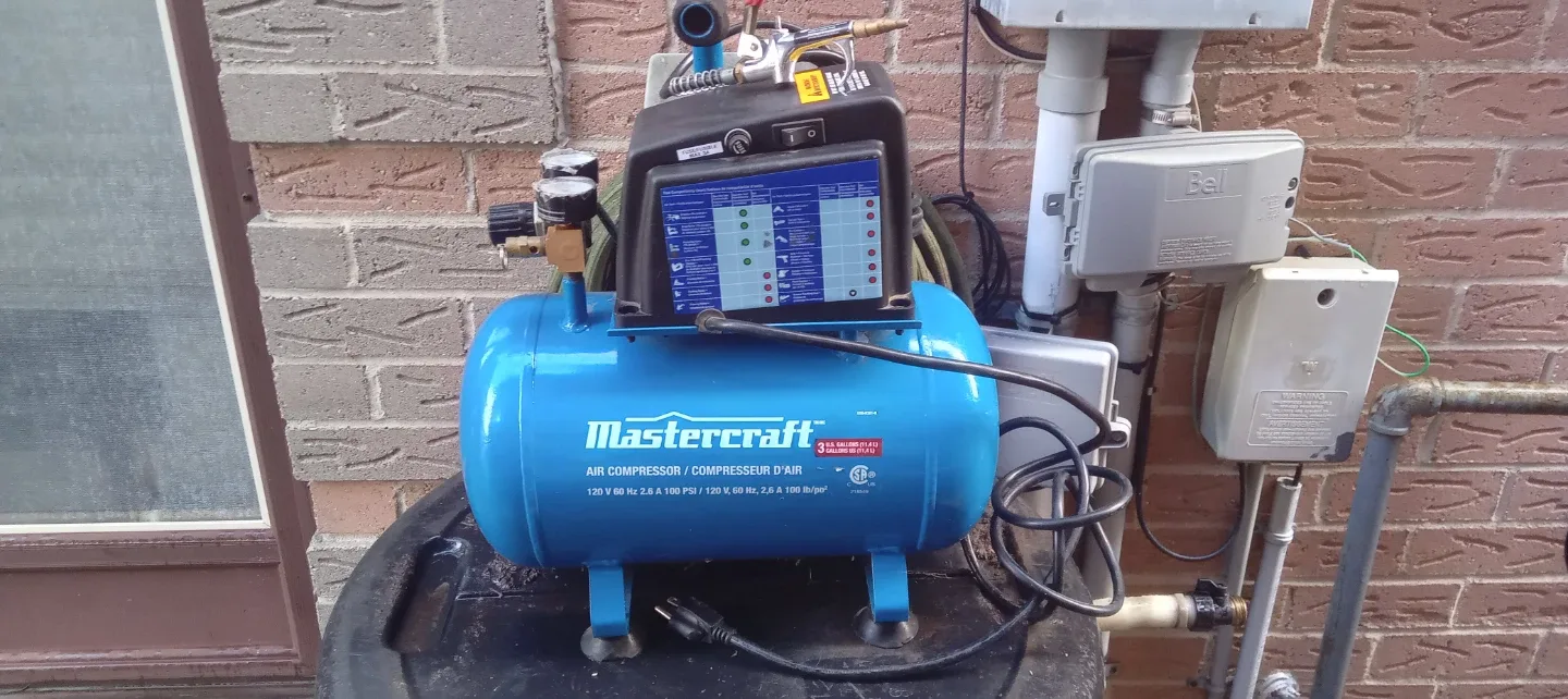 Mastercraft 3 Gallon Air Compressor