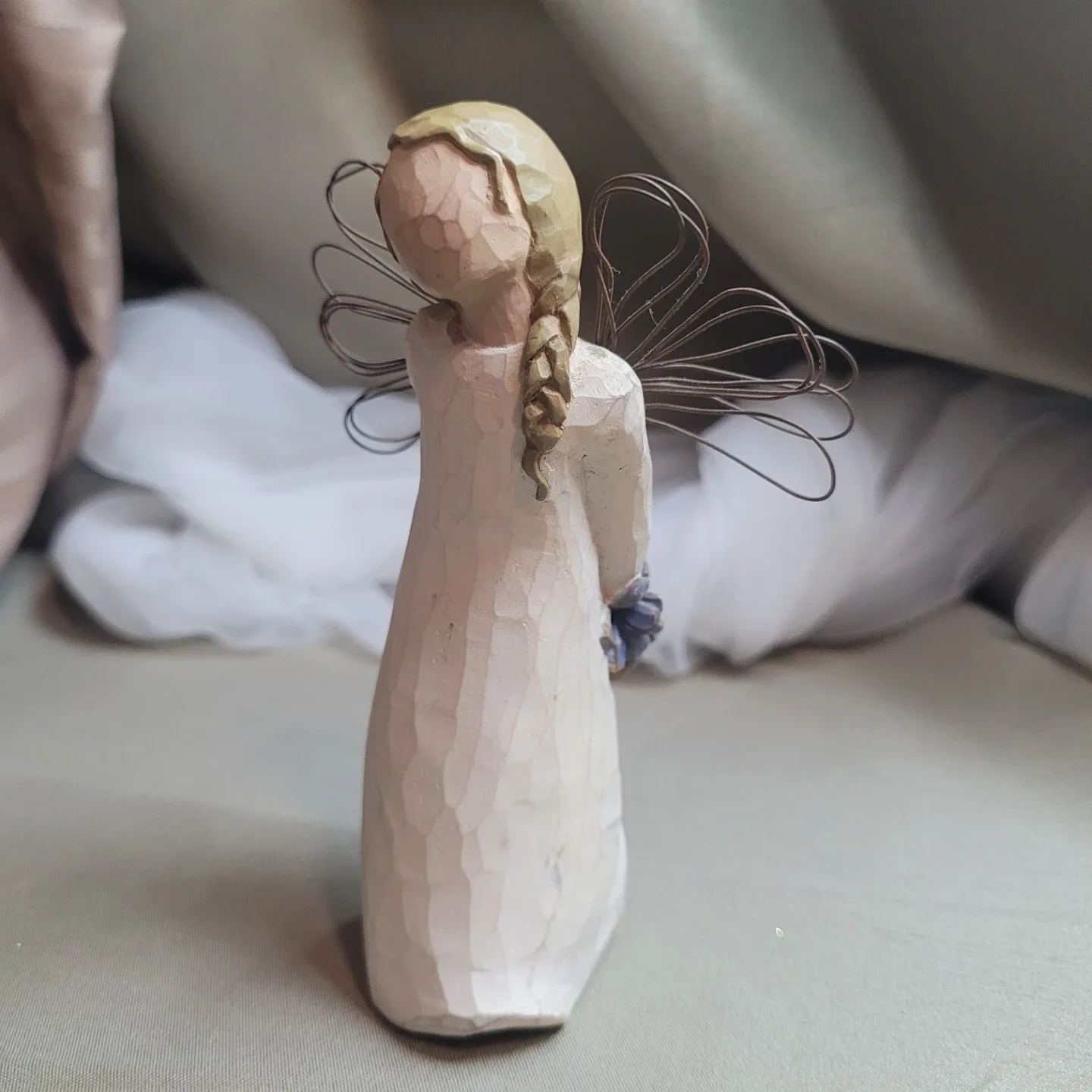 5 1/4" Willow Tree “Thank you“ Figurine thumbnail