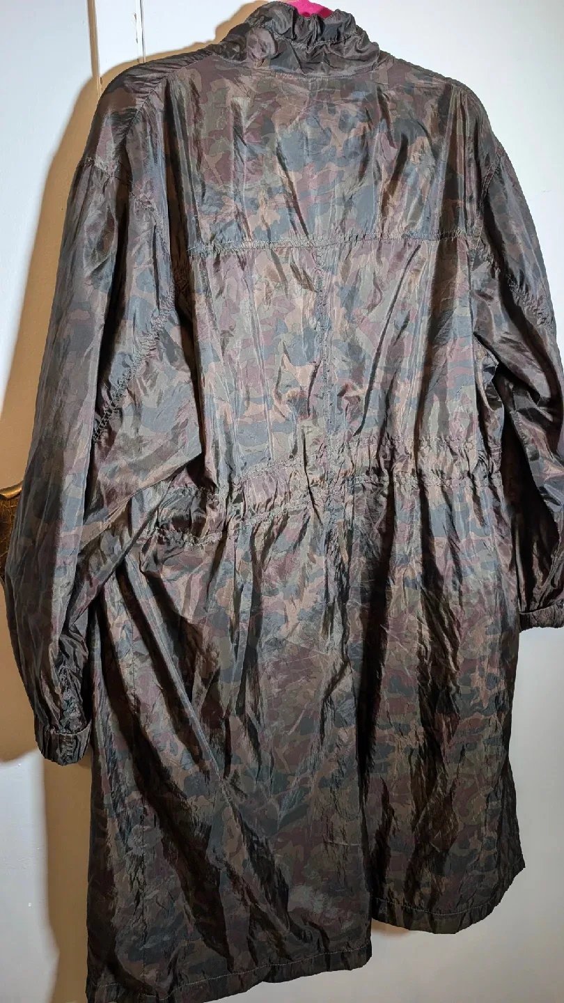 Zara Camo Print Lightweight Coat - Size L image indicator(2)