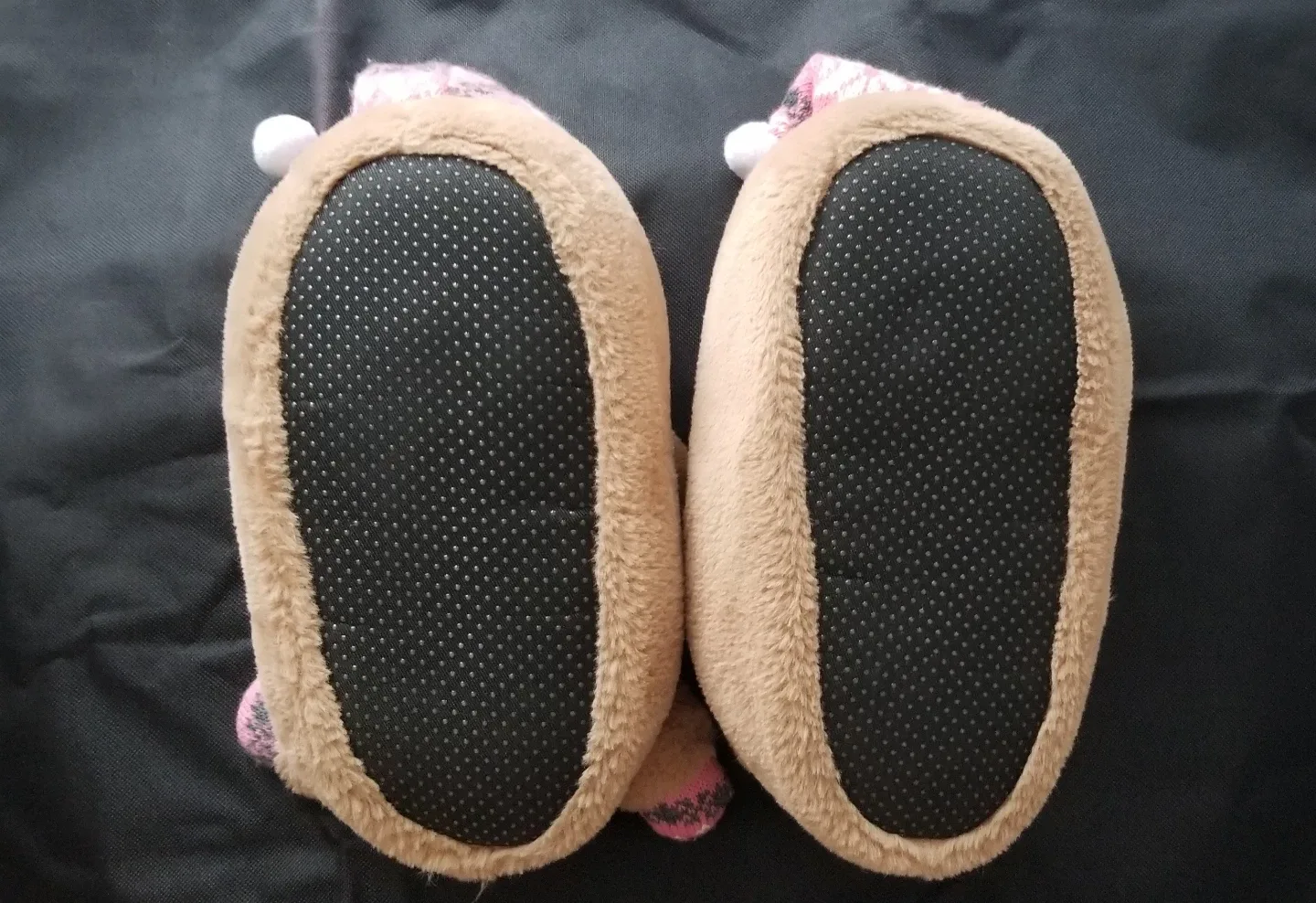 LA Express Indoor Slippers- Soft and Cozy. image indicator(4)