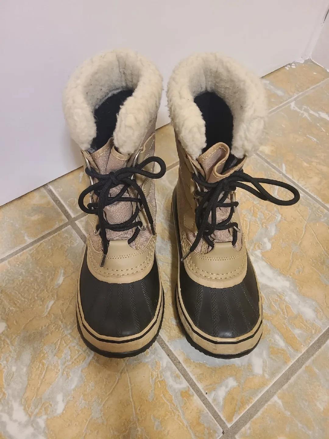 Sorel Winter Boots - Size 6 US 🥕 image indicator(6)