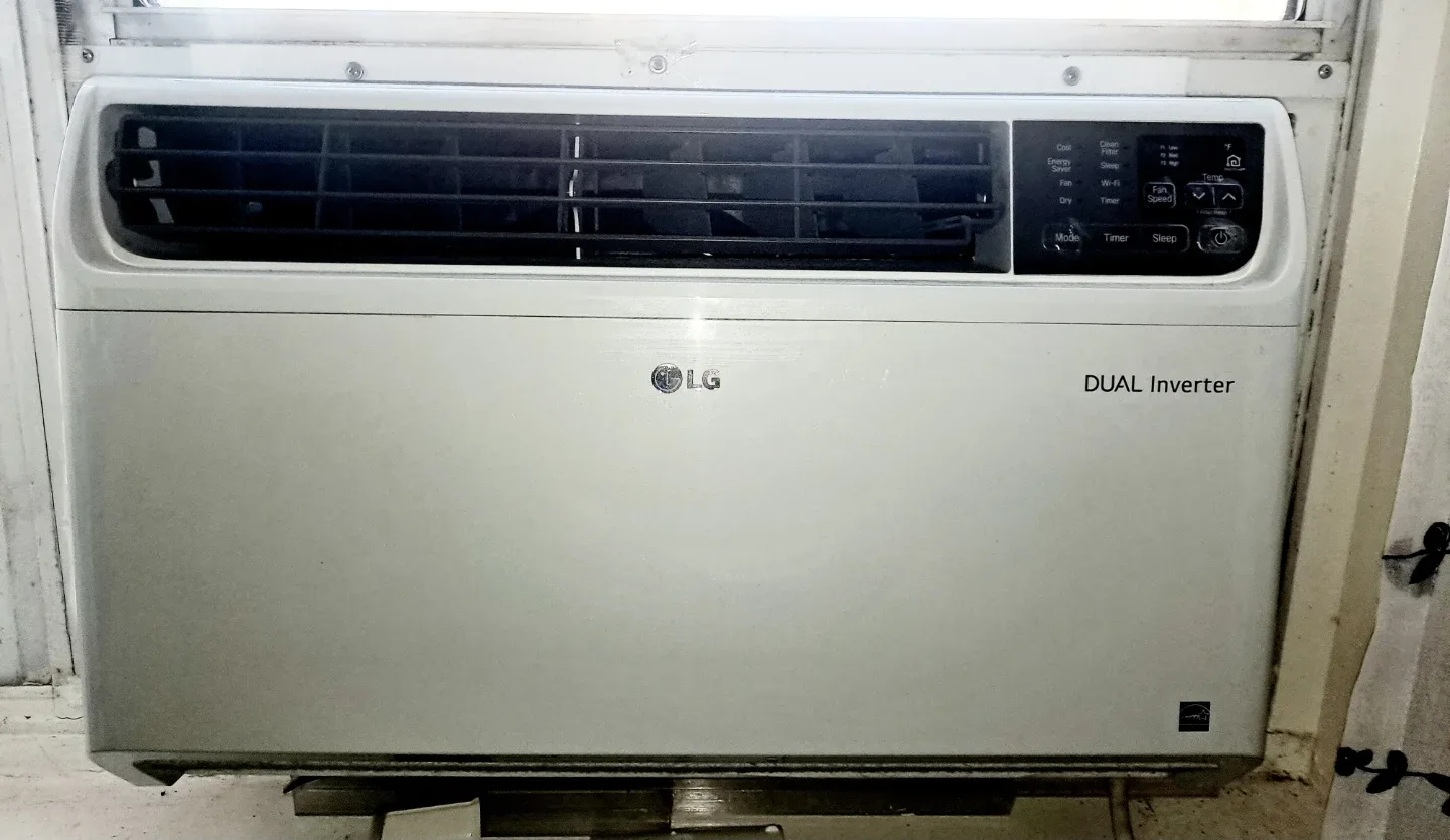 LG LW1517IVSM Room Air Conditioner