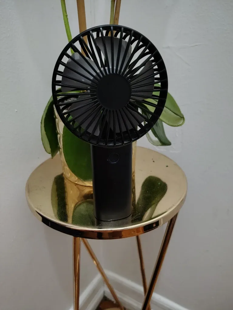 🚨🚨FREE🚨🚨 Portable Handheld Mini Fan - Black