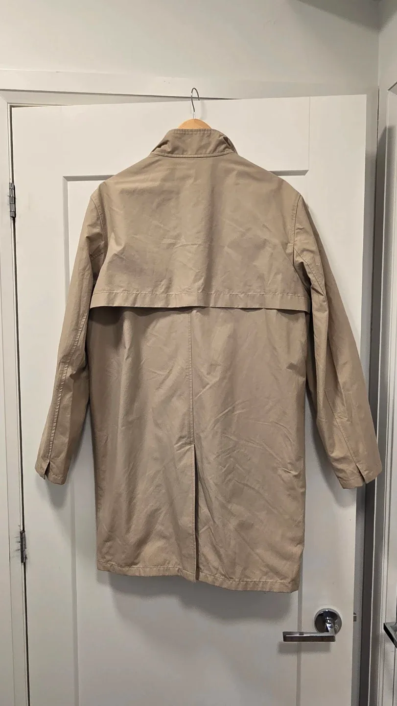 Club Monaco Packable Mac Coat - Size L/G image indicator(5)