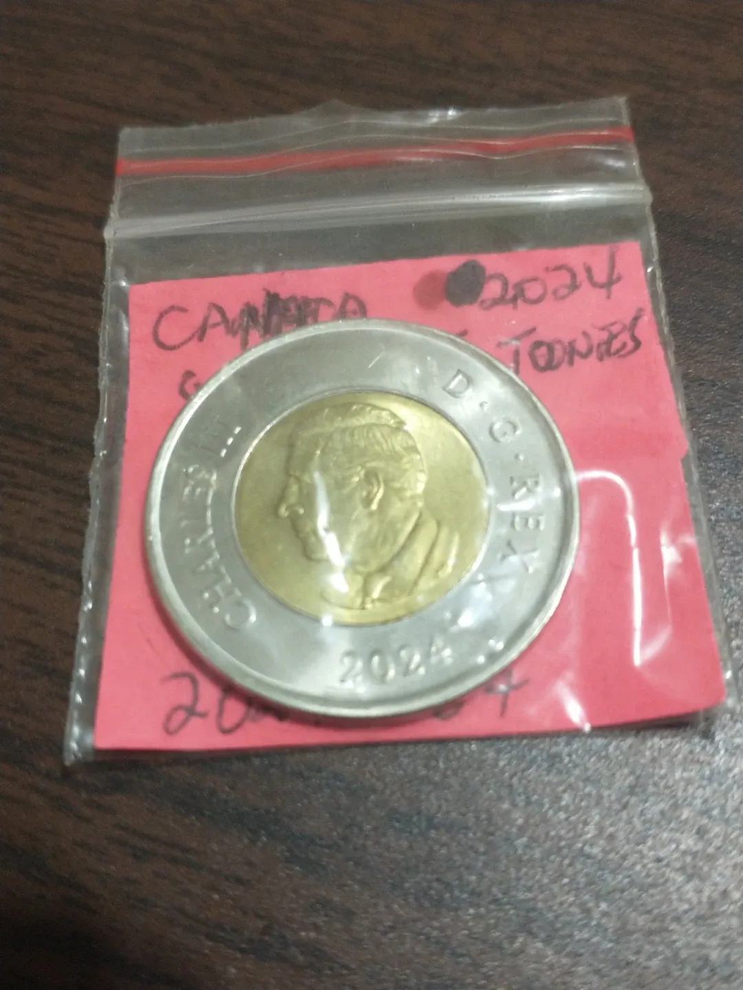 Beautiful AU 2024 King Charles III Canada toonie image indicator(3)