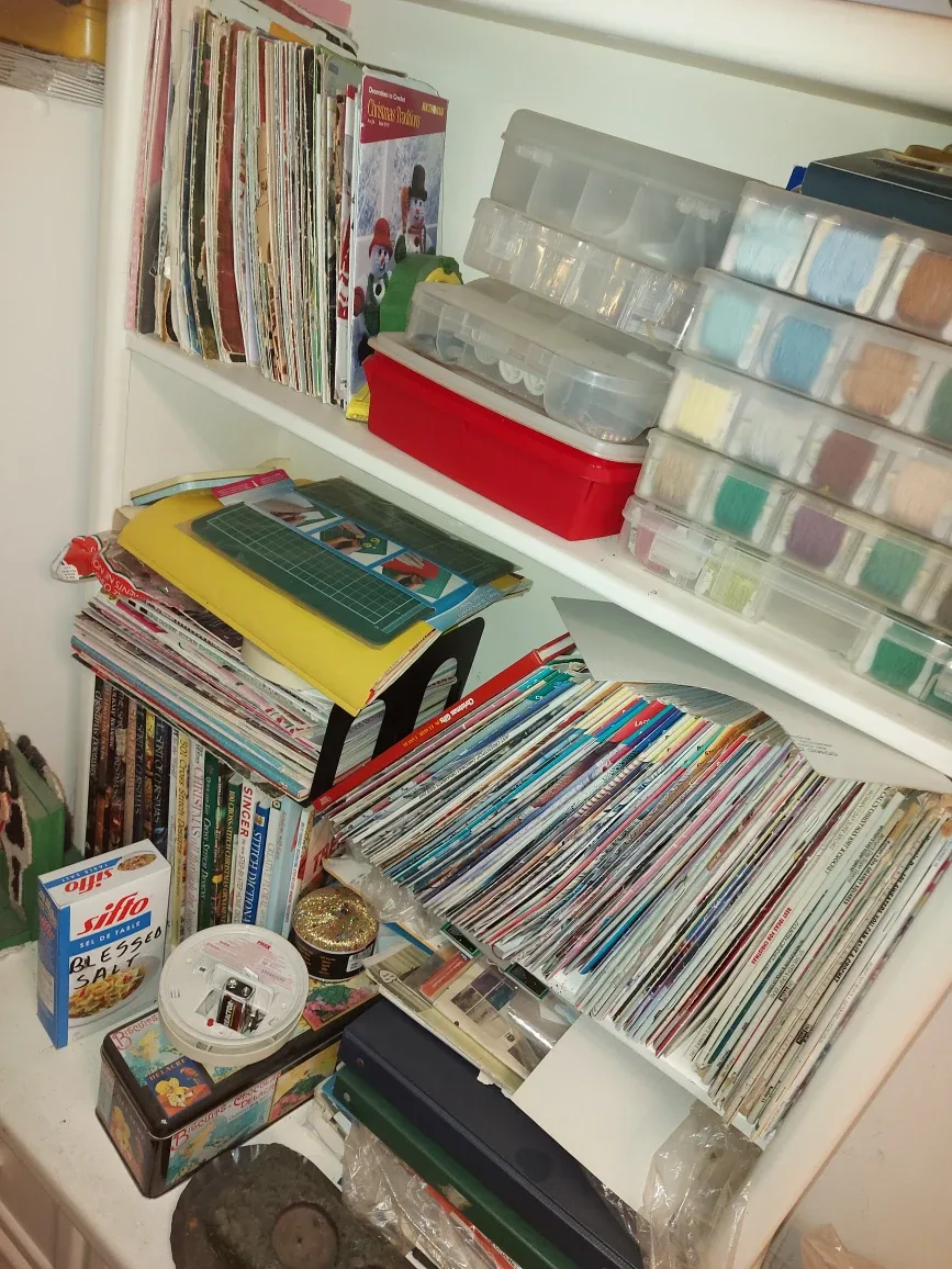 Magic Crochet Magazine image indicator(2)