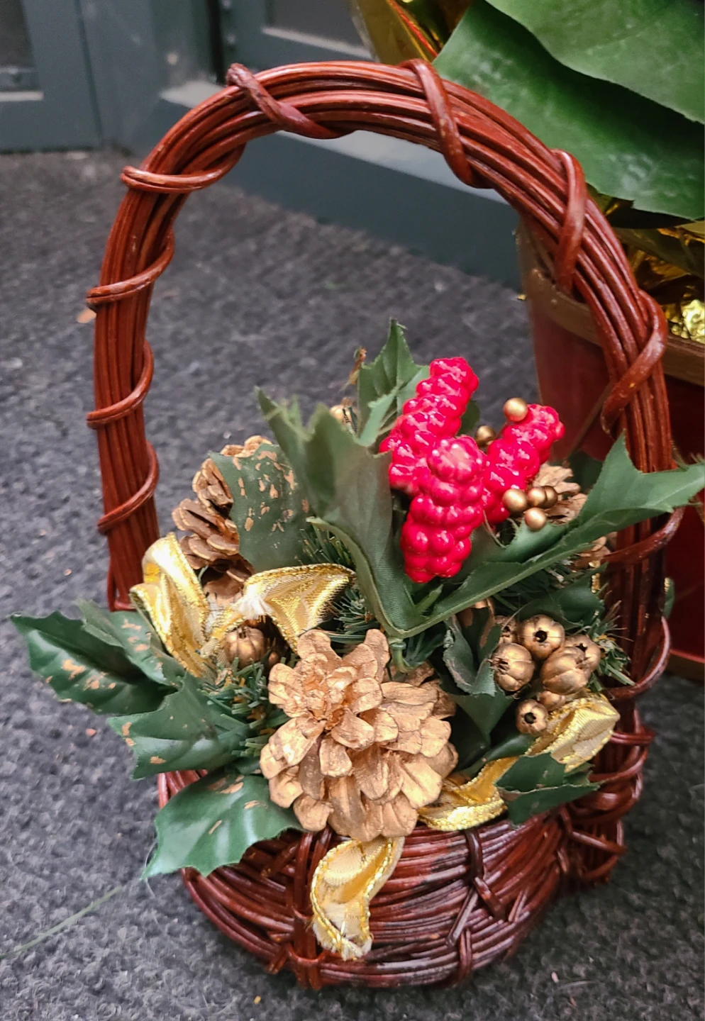 Poinsettia & 2 baskets - photo 2