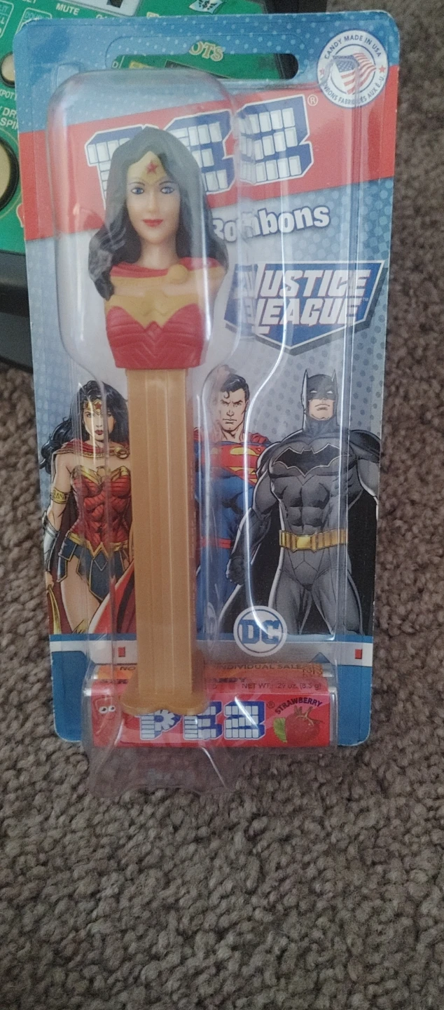 Wonder Woman Pez Candy Dispenser - Justice League