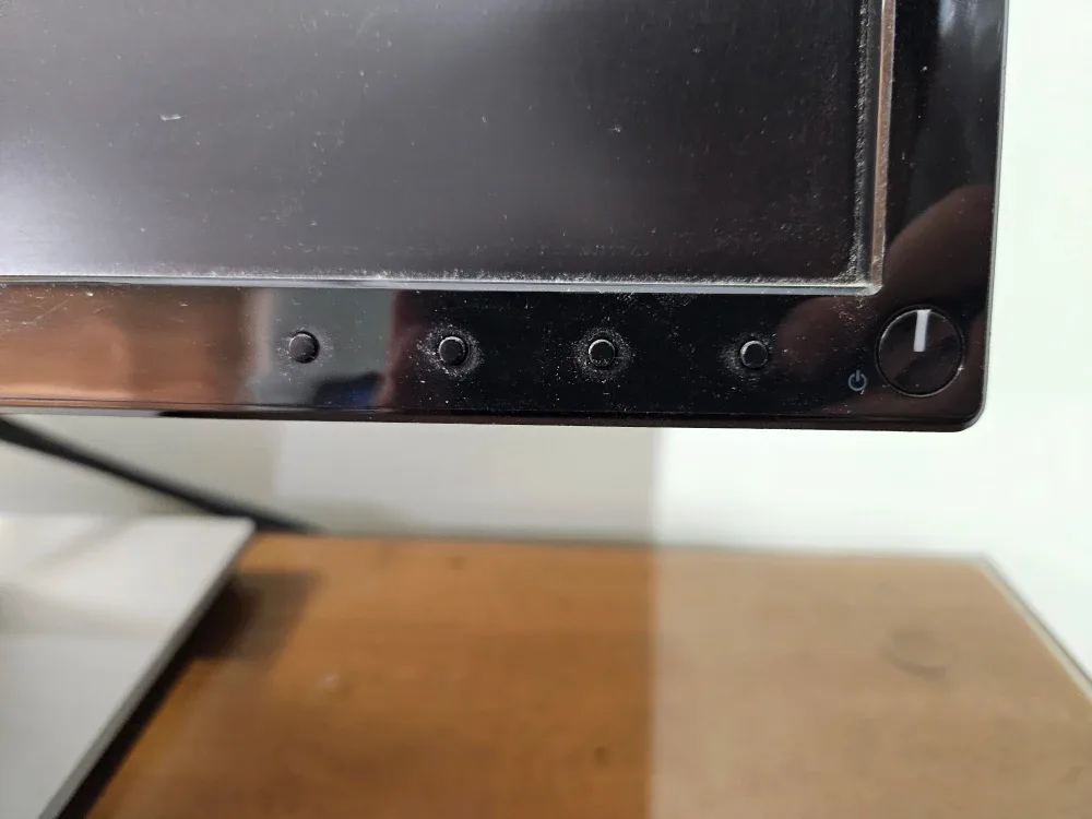 Dell Gaming 24 Inch WLED FHD Monitor with HDMI image indicator(7)