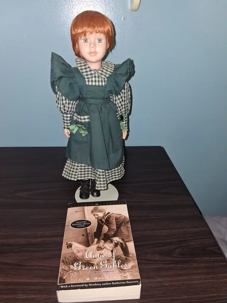 Anne of Green Gables Doll & Book Set thumbnail