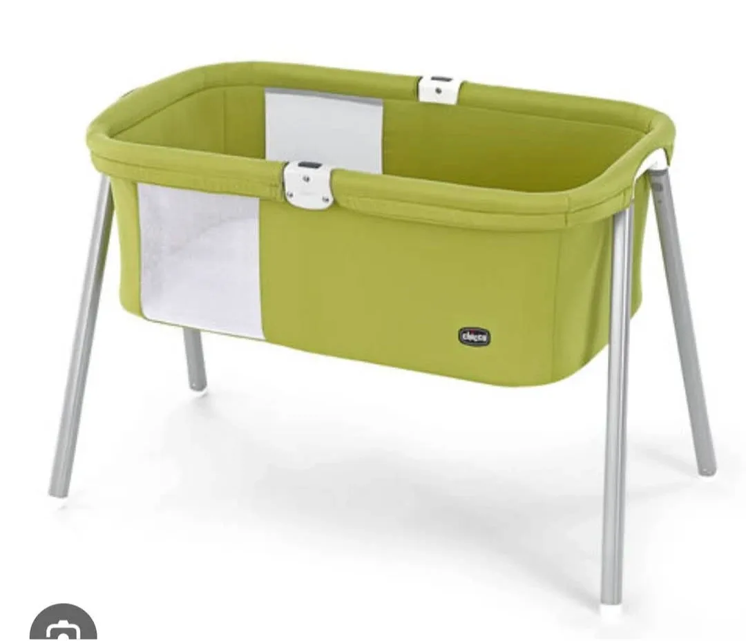 Chicco LullaGo Portable Bassinet for baby image indicator(2)