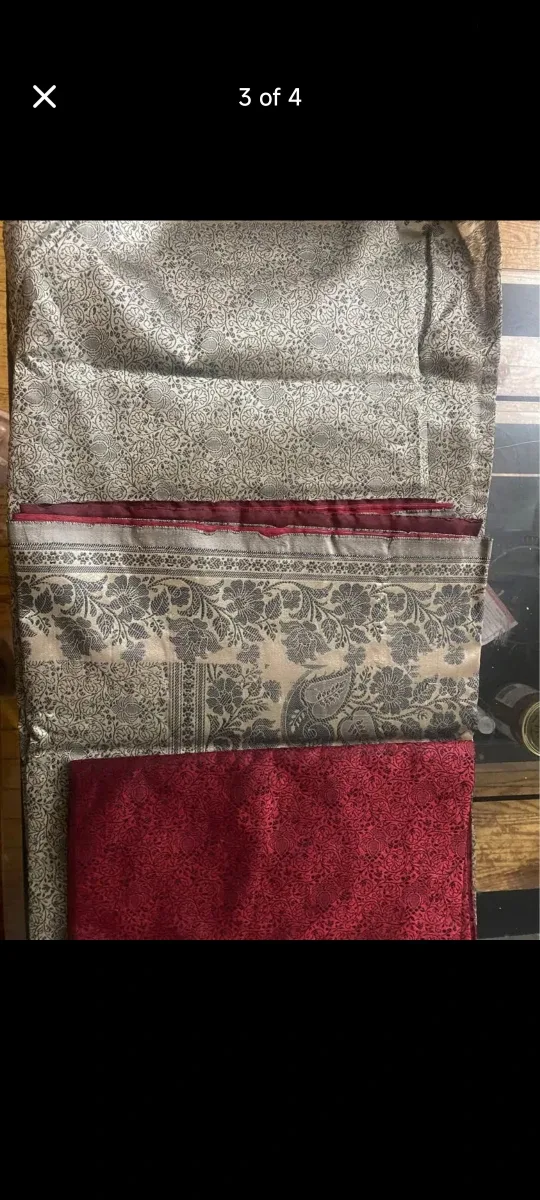 Embroidered Saree image indicator(2)