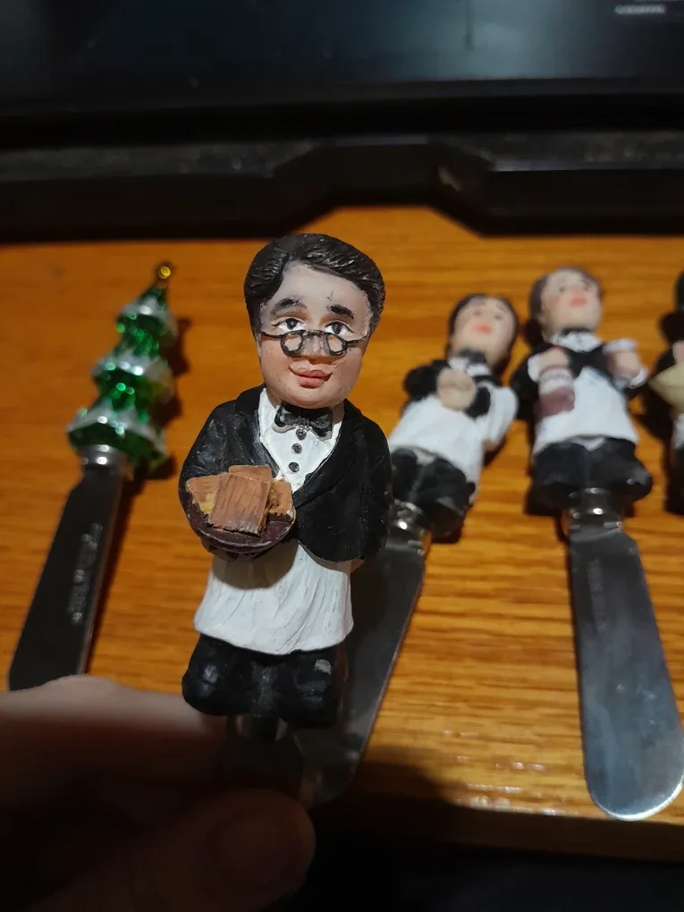 Novelty Spreader Knives - Waiter Theme image indicator(2)