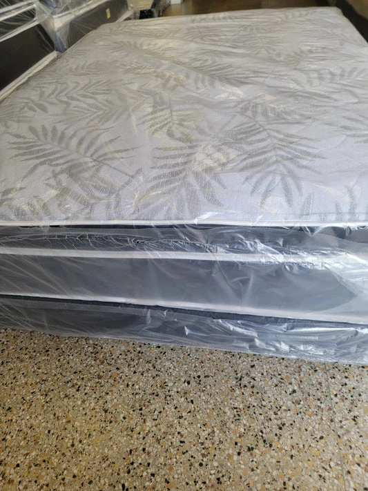 Mattress and box spring sale - photo 4
