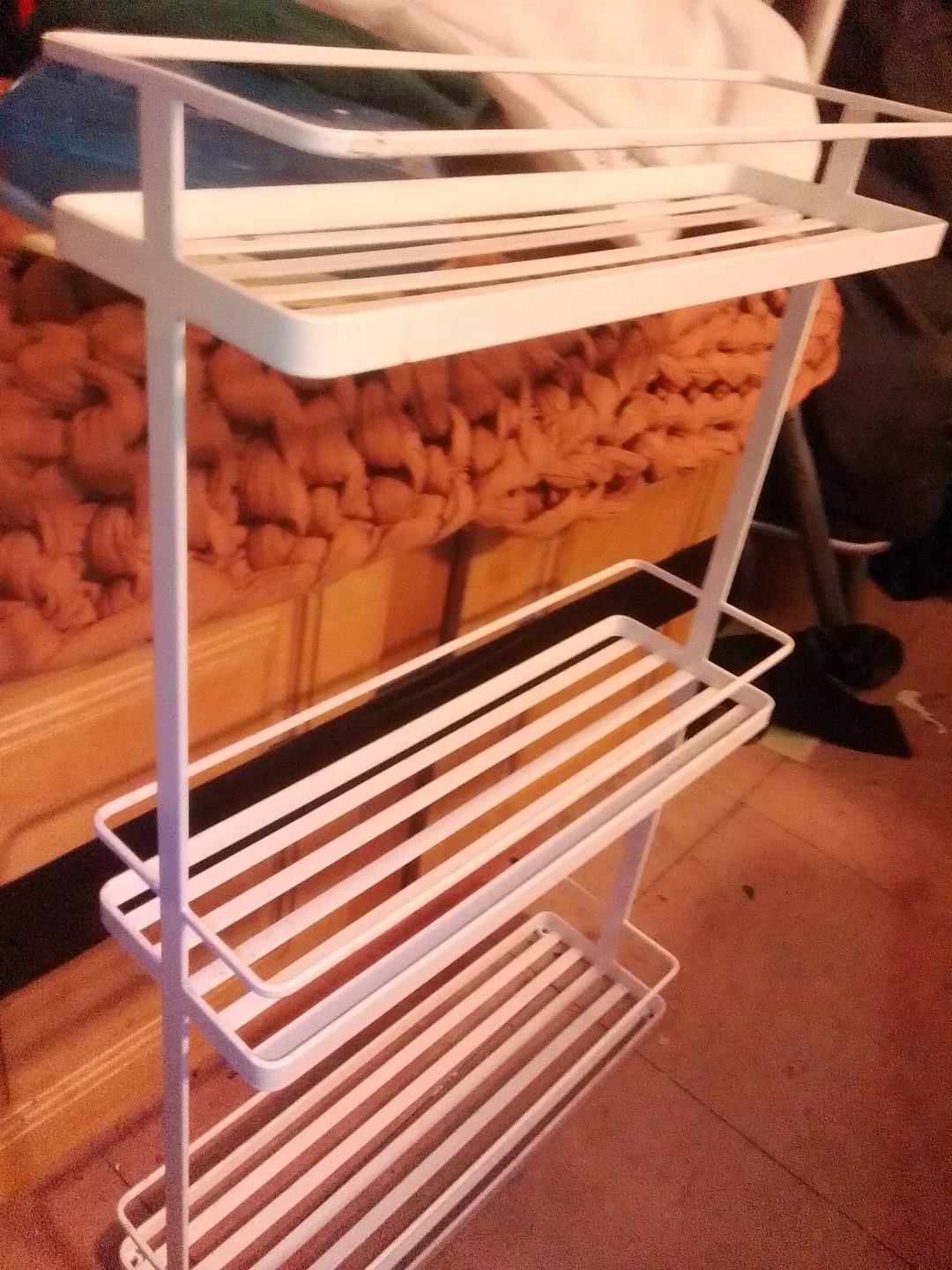 🥕White Metal 3-Tier Shelf - 15"x5"x24" image indicator(4)