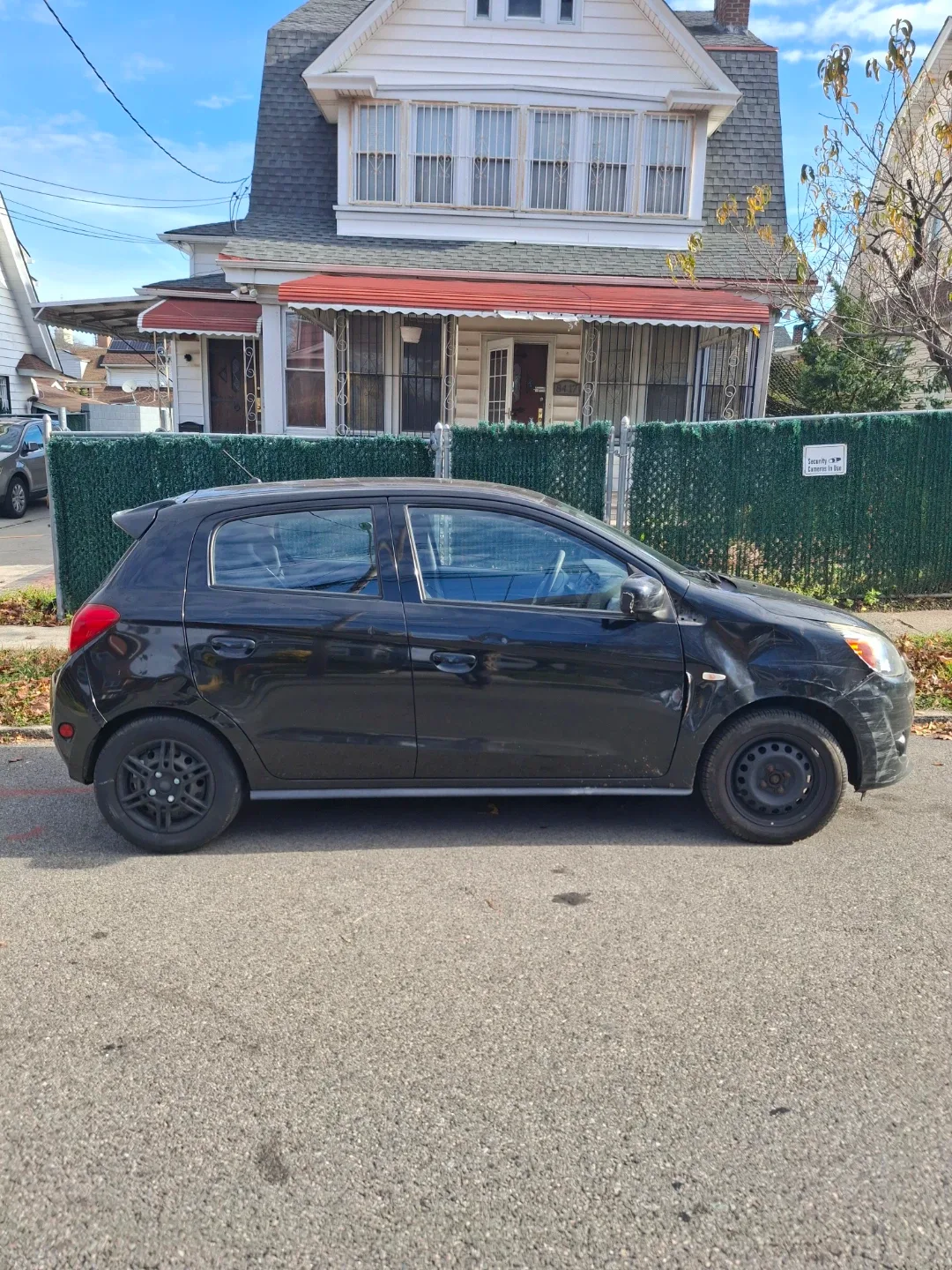 Mitsubishi Mirage - Black Hatchback image indicator(3)