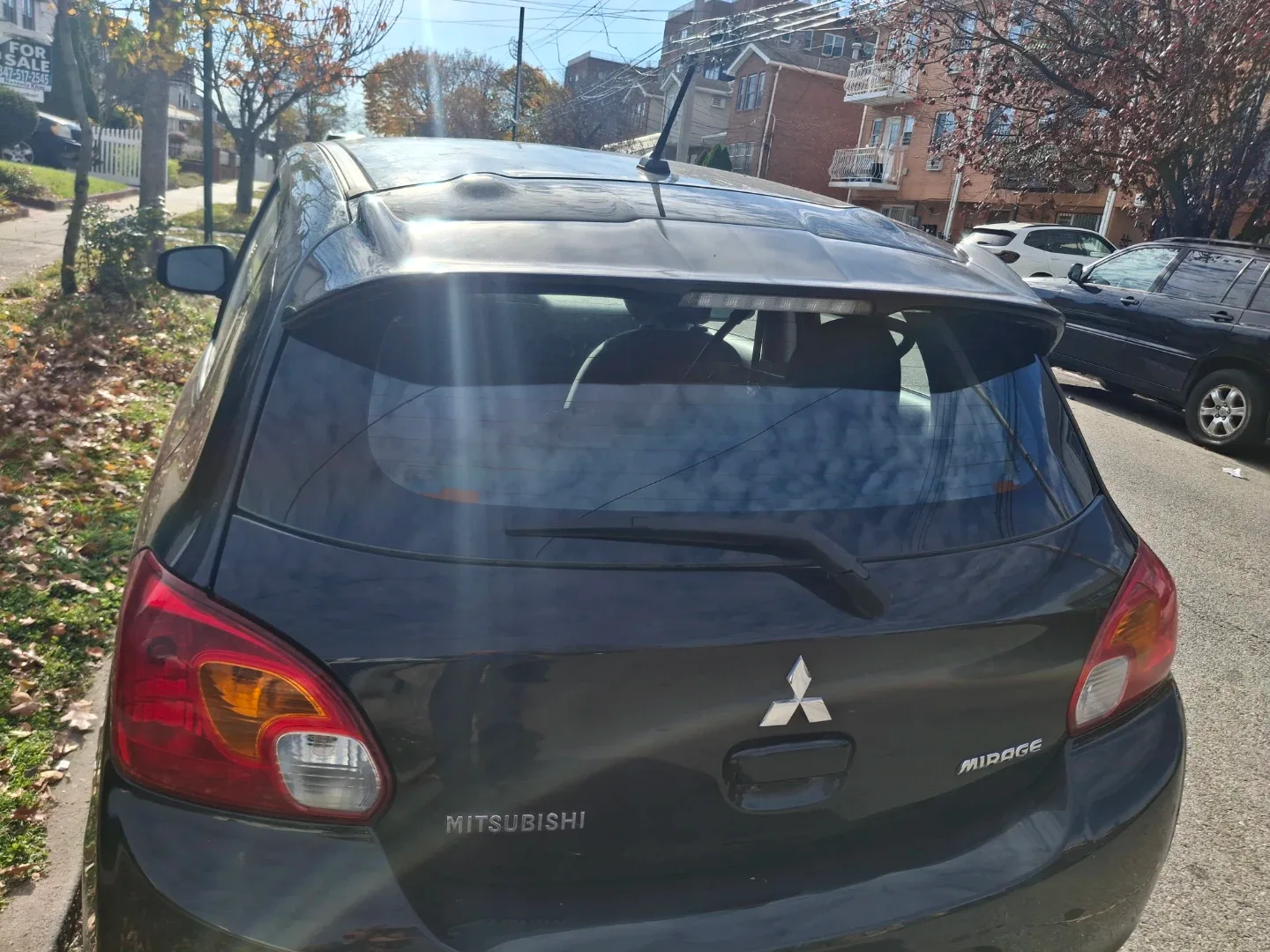 Mitsubishi Mirage - Black Hatchback image indicator(4)