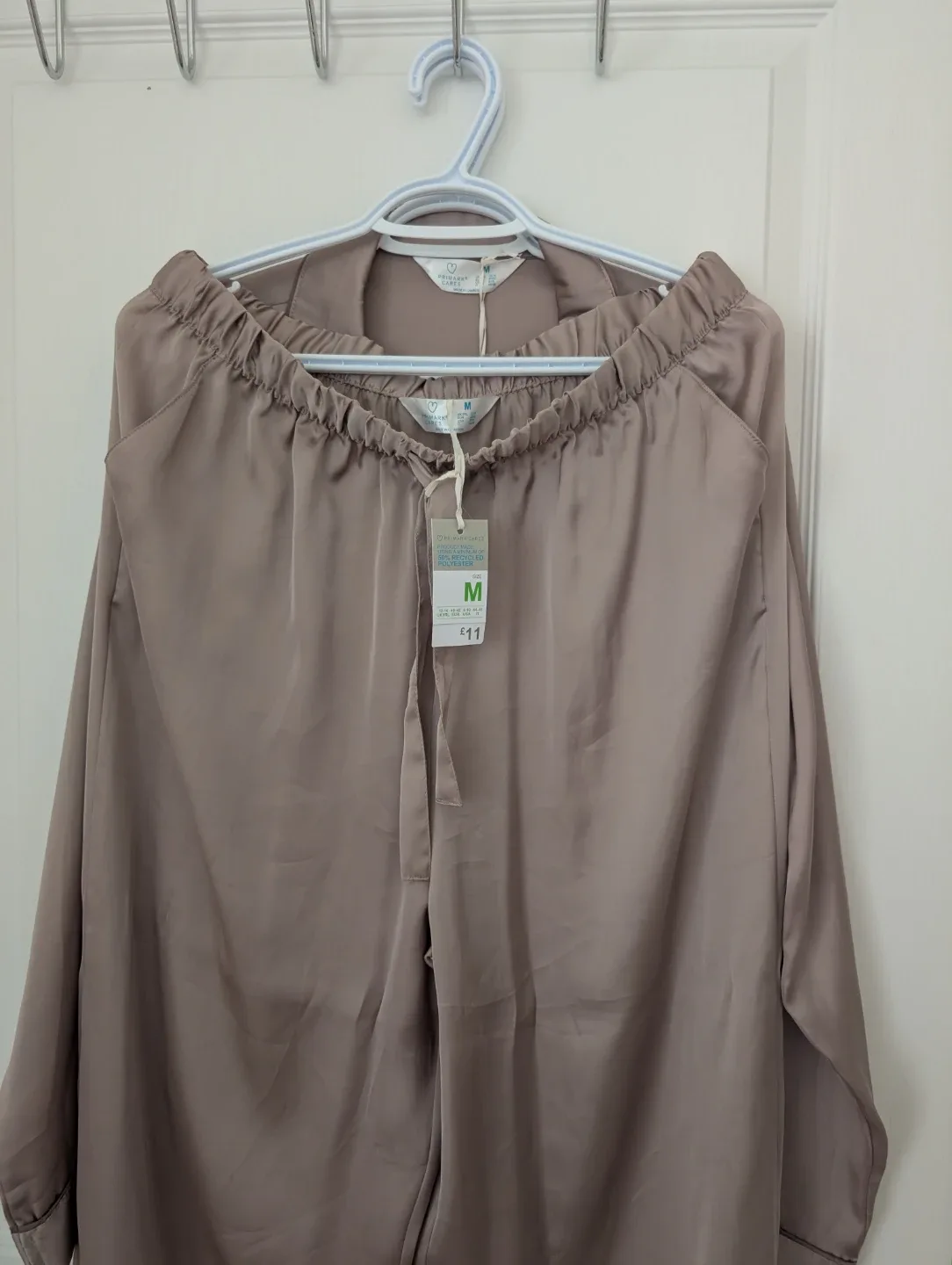 NEW Primark Satin Pajama Set - Size M image indicator(3)