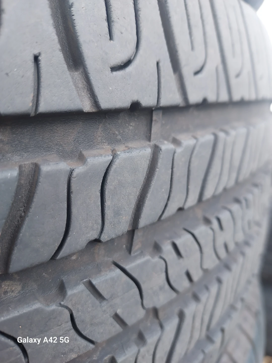 225/60R17 Goodyear All Season Tires - photo 4