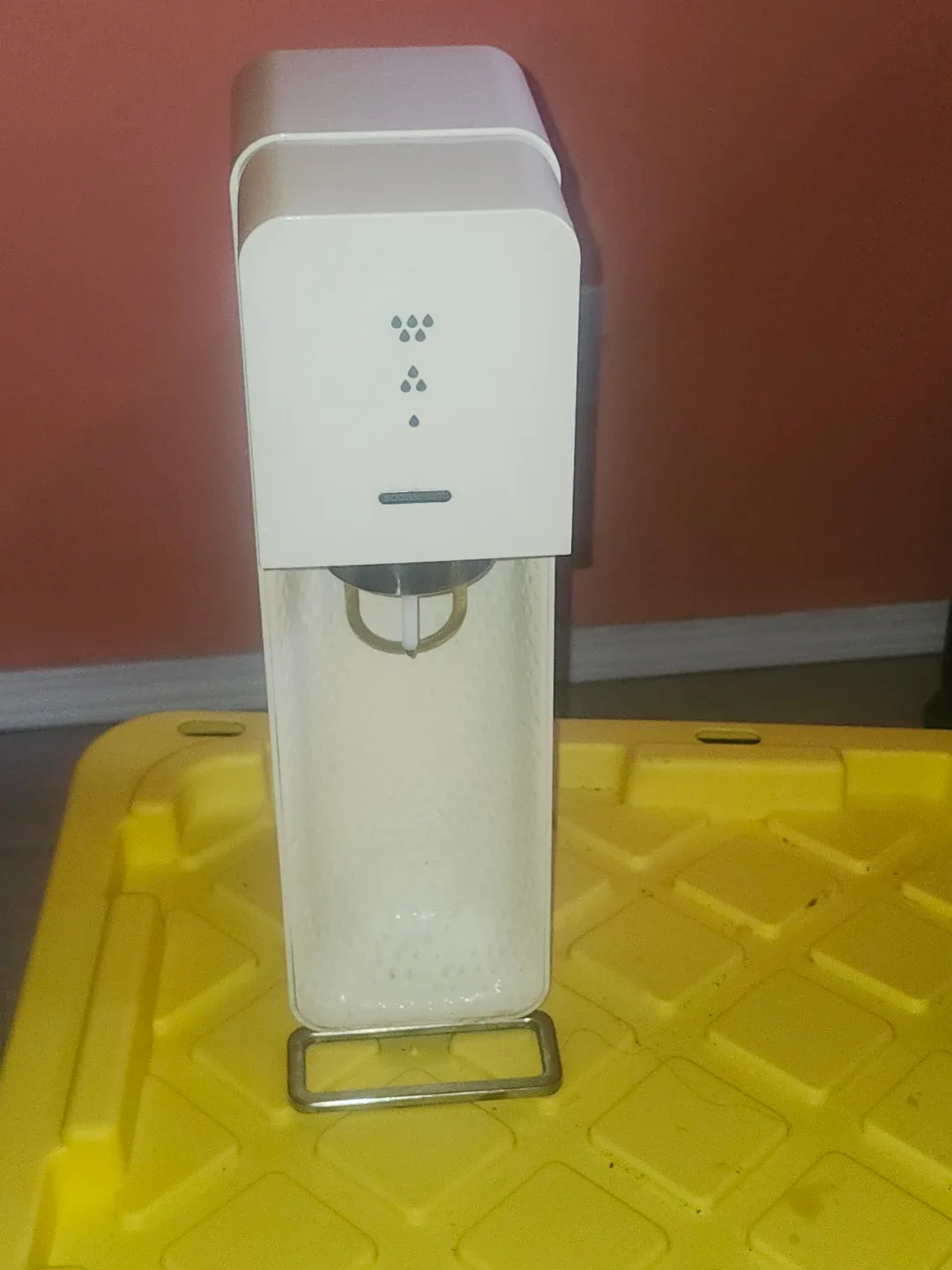 SodaStream Sparkling Water Maker image indicator(4)