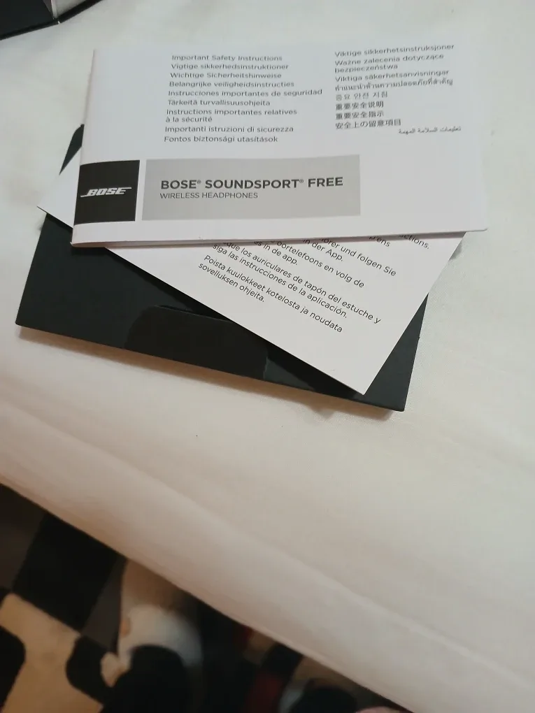 Bose Soundsport Free Wireless Headphones - Black image indicator(4)