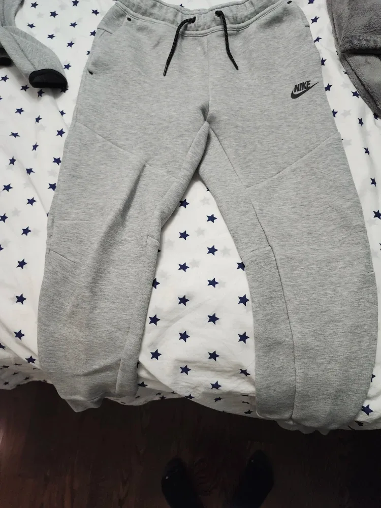 Nike tech Pants and Sweater