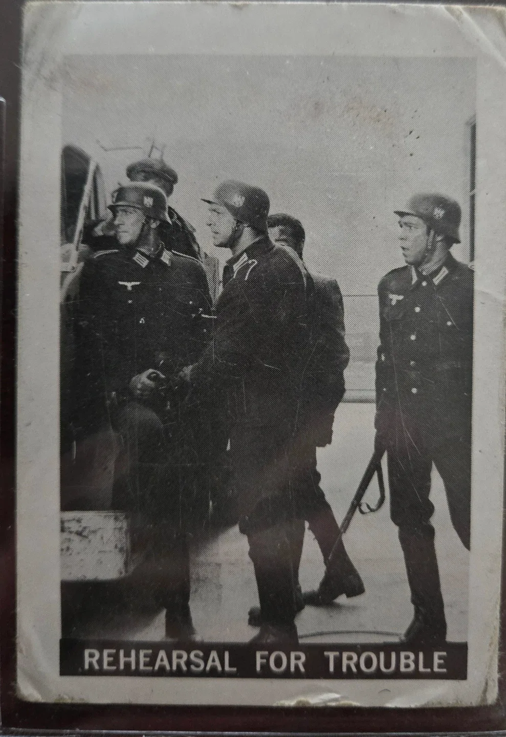 Vintage Trading Cards - Moonraker, Planet Apes & More image indicator(7)