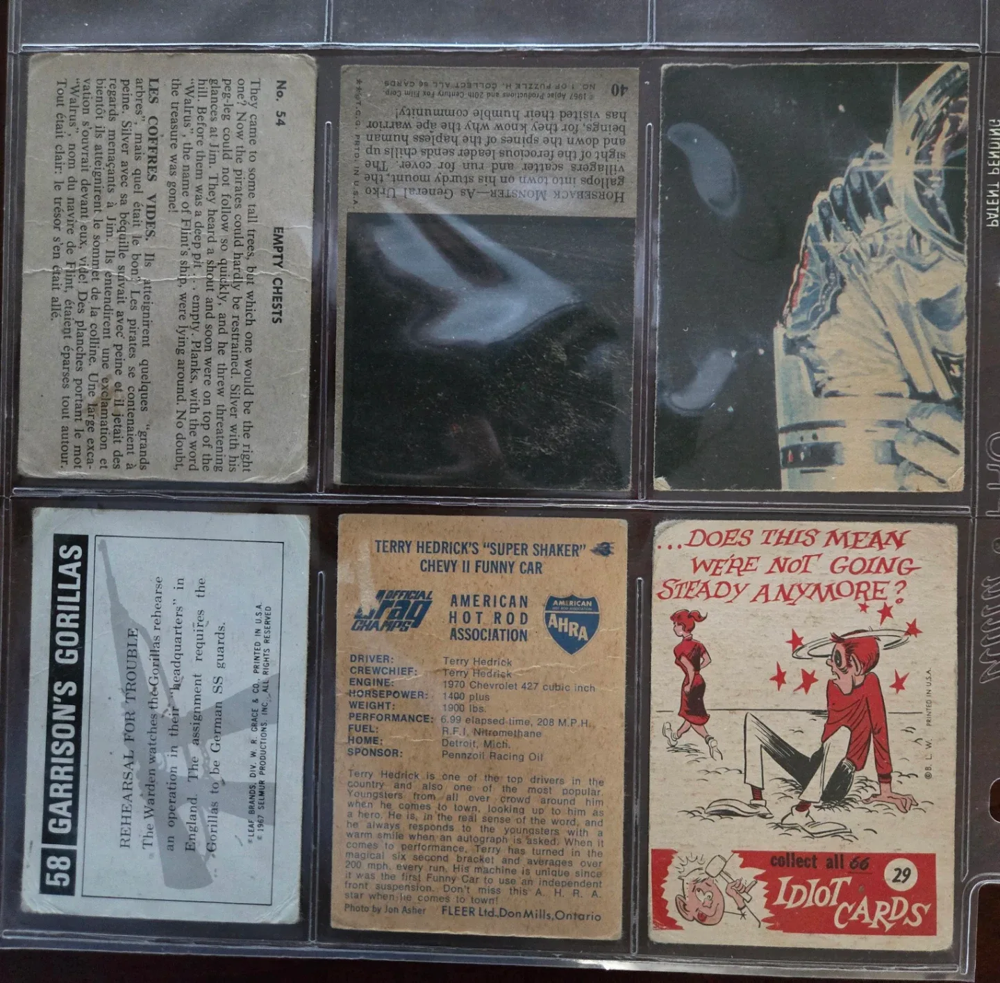 Vintage Trading Cards - Moonraker, Planet Apes & More image indicator(9)