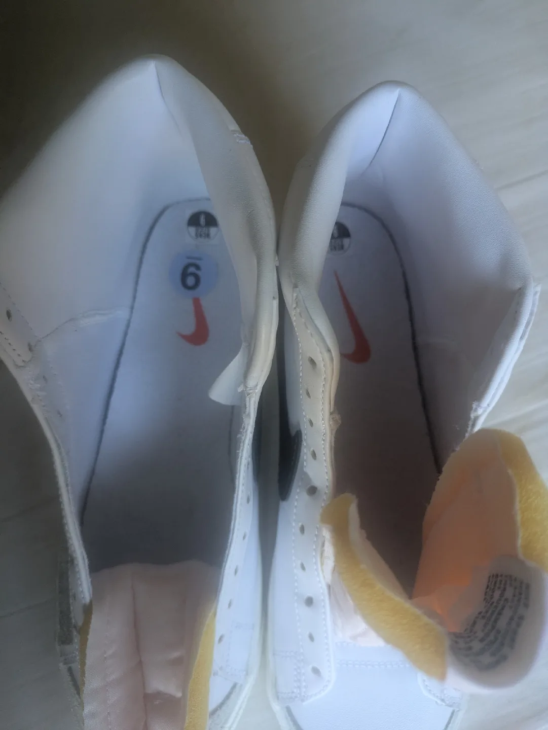 Nike Blazer Mid '77 White/Black - Size 9 Brand New Never Worn image indicator(5)