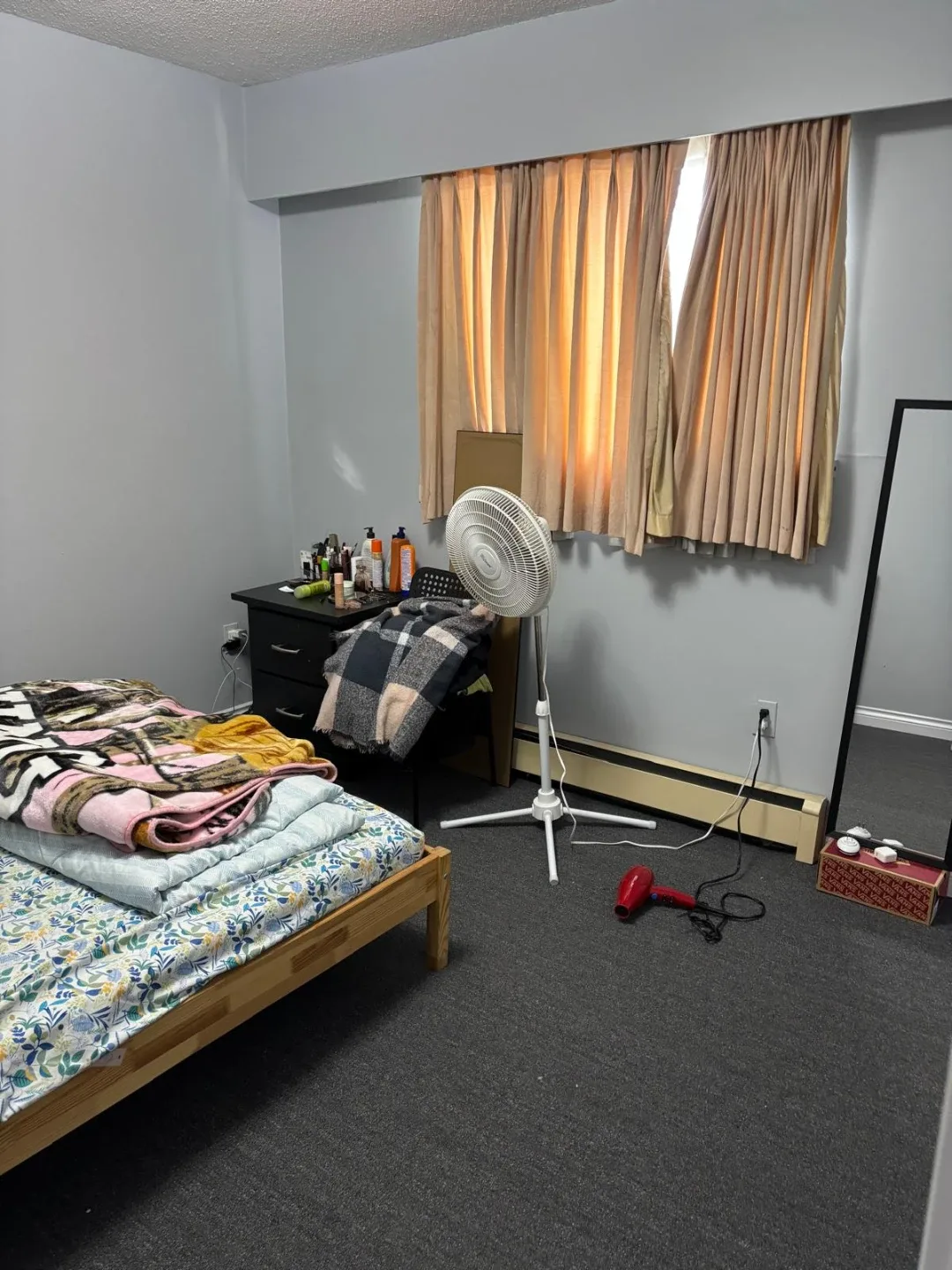 One bedroom basement image indicator(3)