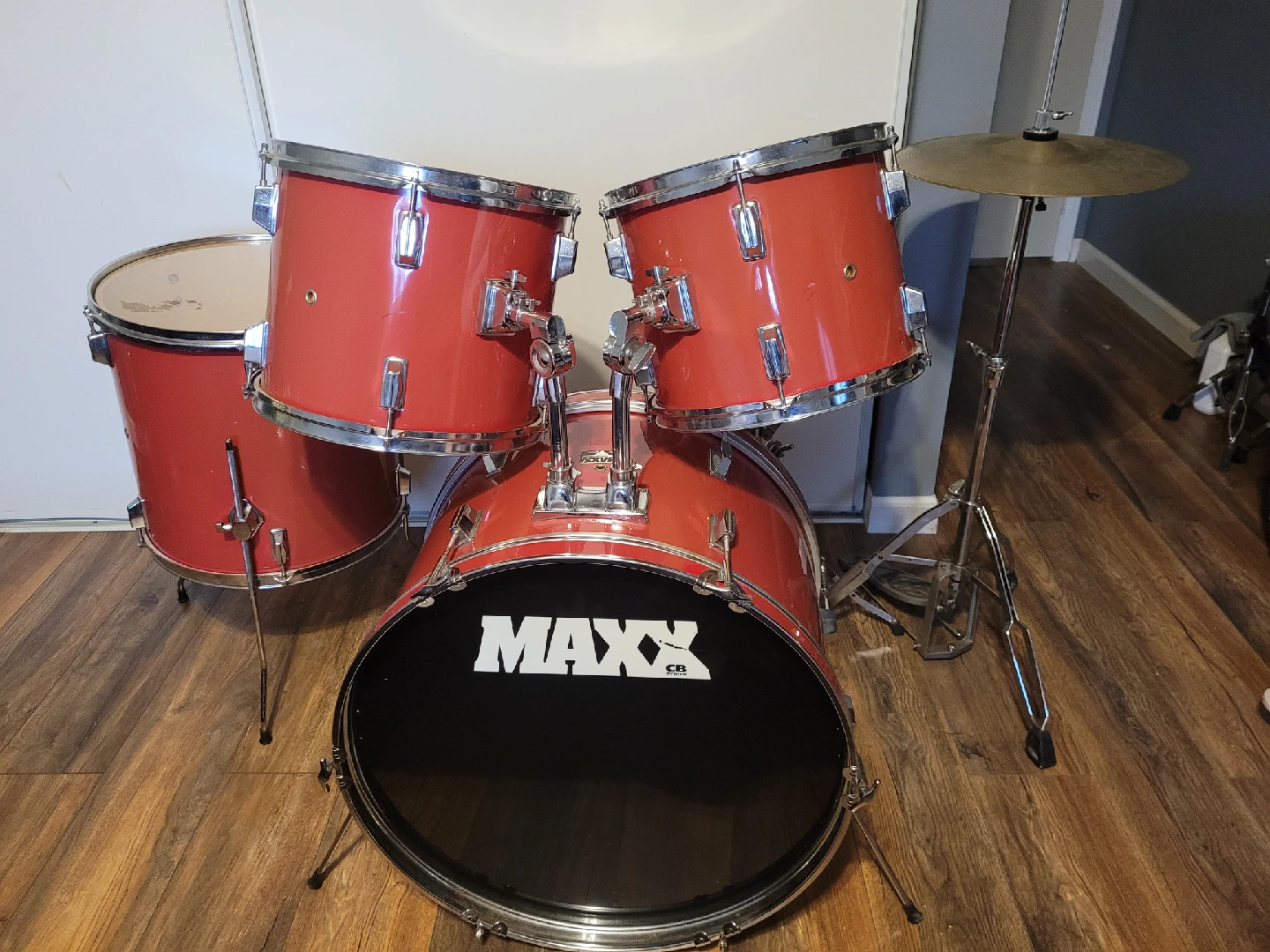 Maxx CB 5-Piece Drum Set - Red