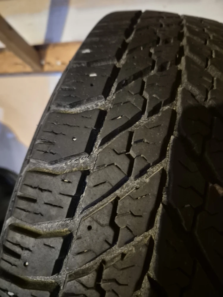Goodyear UltraGrip Winter tires. 215 55 R16 - photo 3
