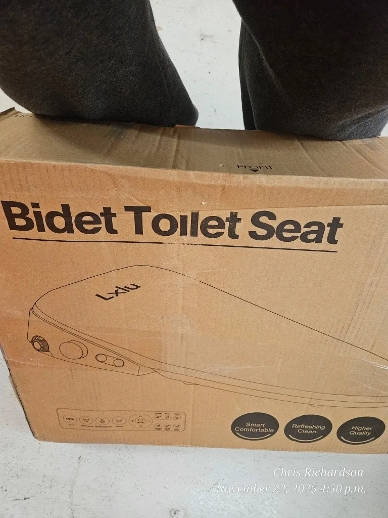 Lxiu Bidet Toilet Seat - New in Box!