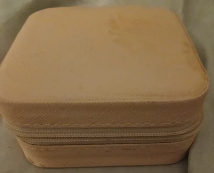 SMALL JEWELLERY box/jewellery image indicator(7)