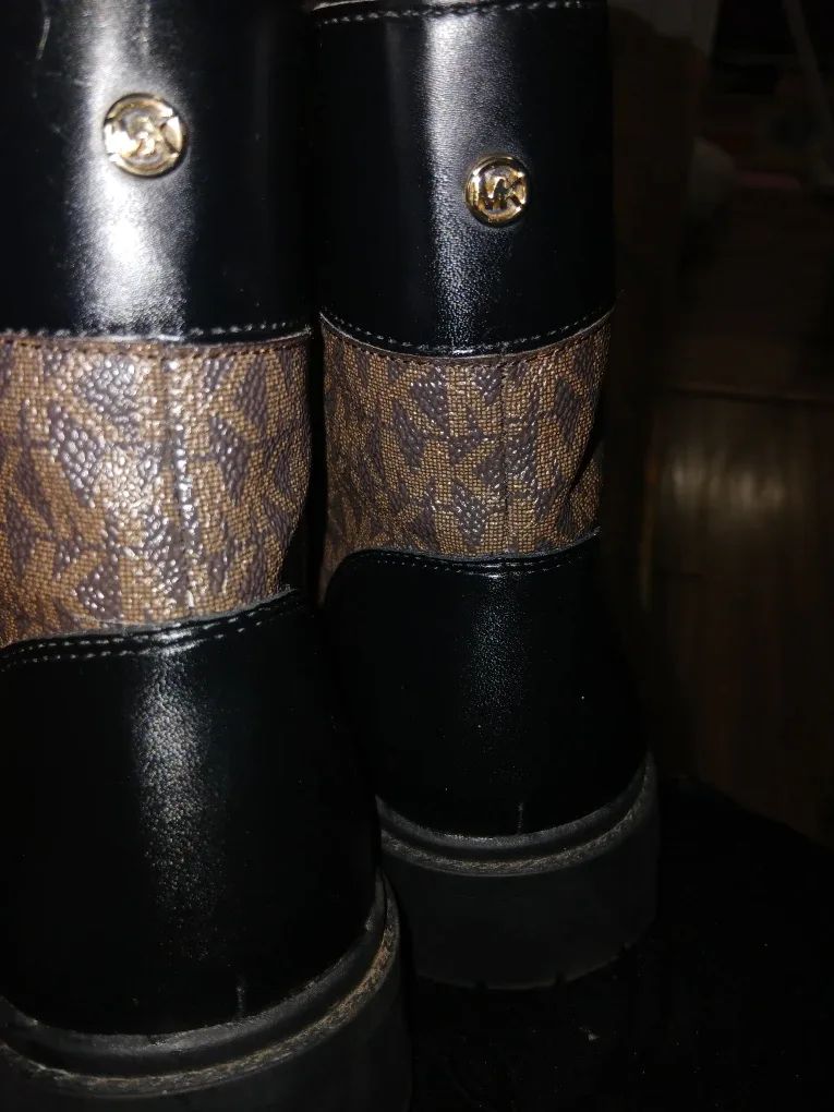 Michael Kors Women's Boots image indicator(3)