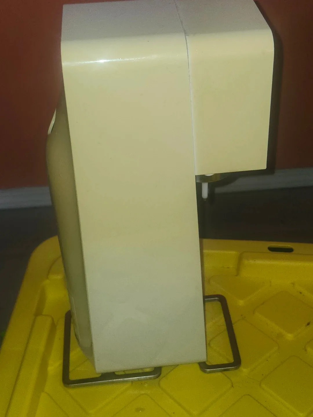 SodaStream Sparkling Water Maker image indicator(3)