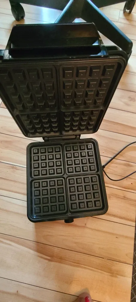 CucinaPro Waffle Maker image indicator(2)