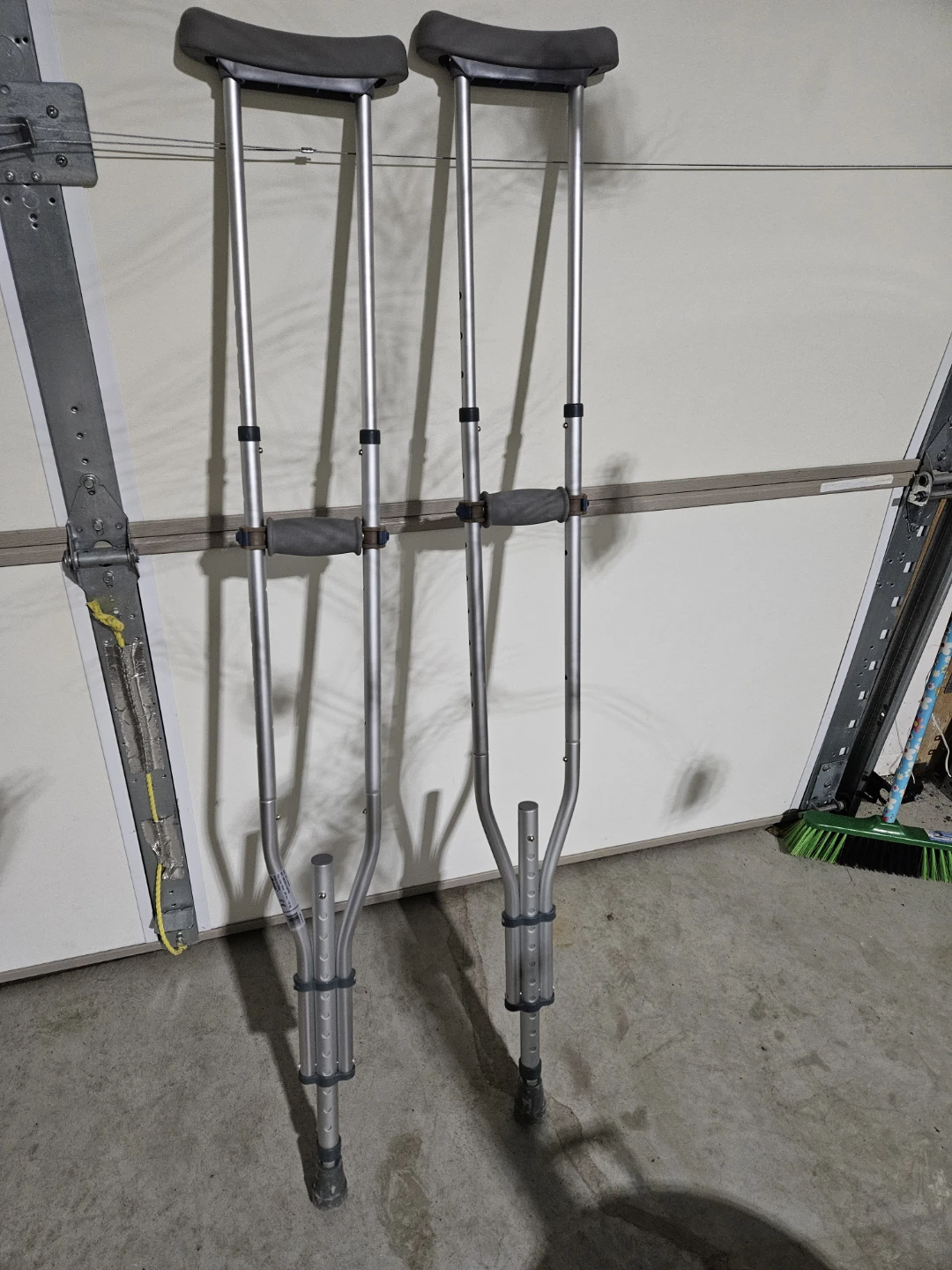 Adjustable Adult Crutches - photo 2