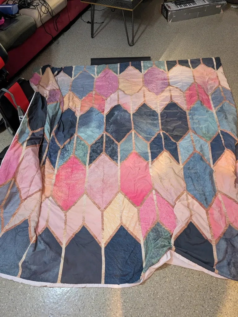 Geometric Patterned Duvet