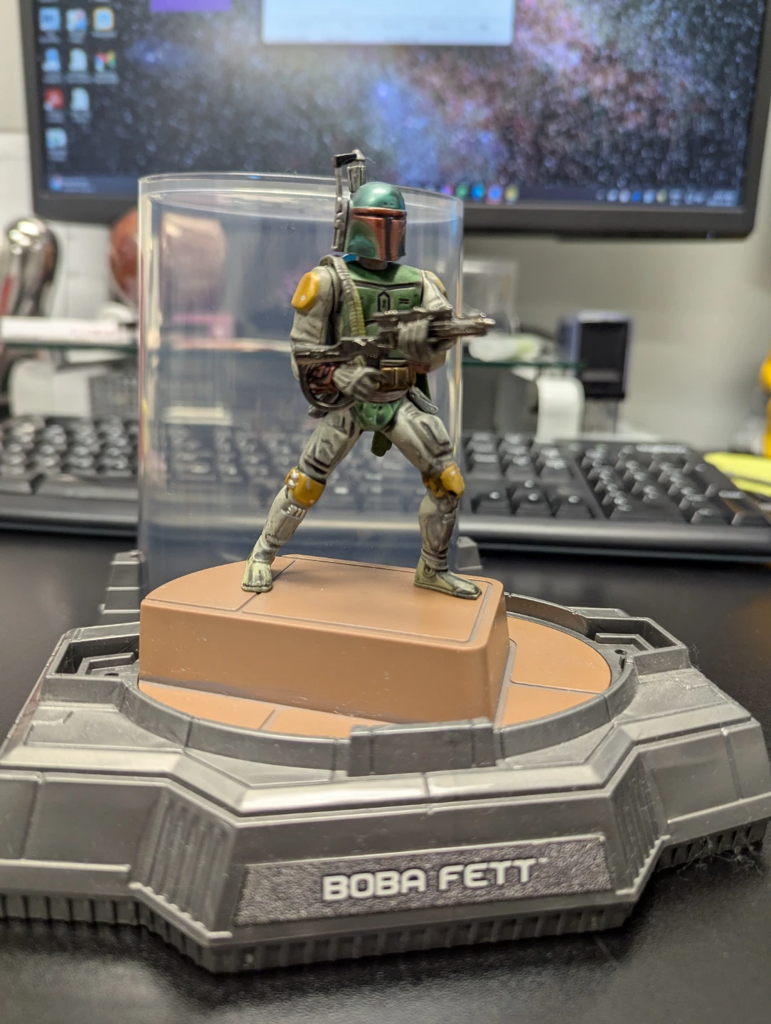 Boba Fett Titanium Die-Cast Figure (2005) - photo 2