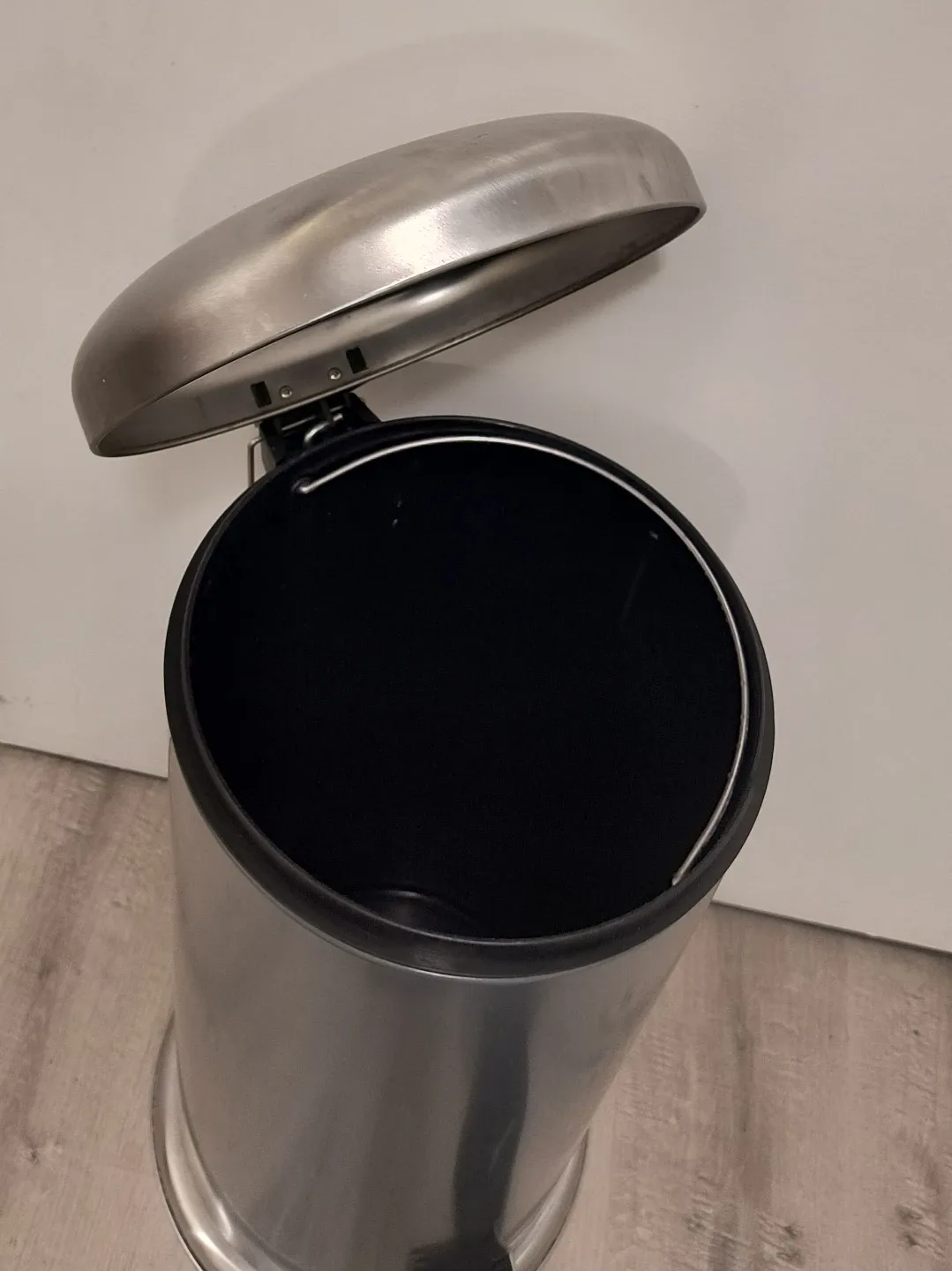 Ikea Mjosa Tall Pedal Bin (30L) 8 Gallon image indicator(3)