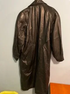 Nouveau Black Leather Trench Coat image indicator(2)