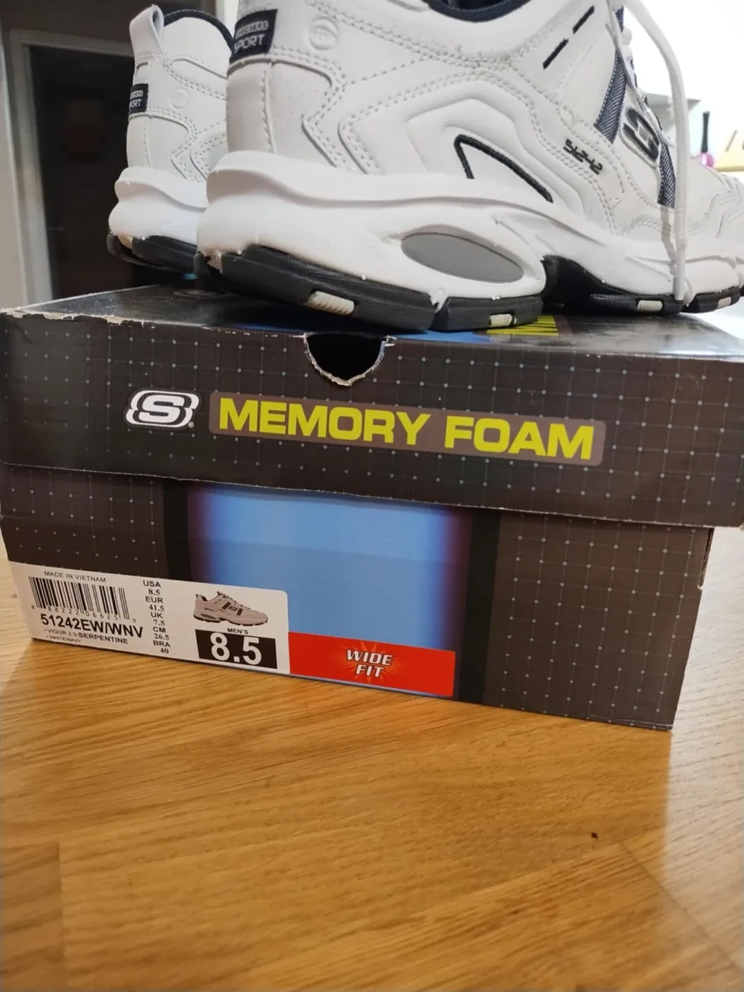 Skechers Sport Memory Foam Wide Fit - Men's 8.5 image indicator(3)