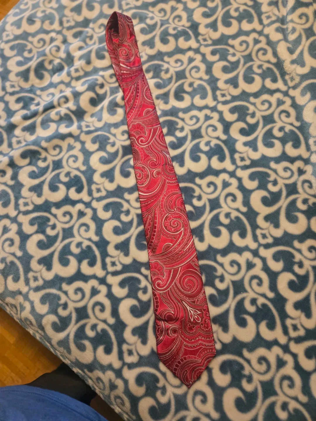 Donald J. Trump Signature Collection Red Paisley Tie image indicator(3)