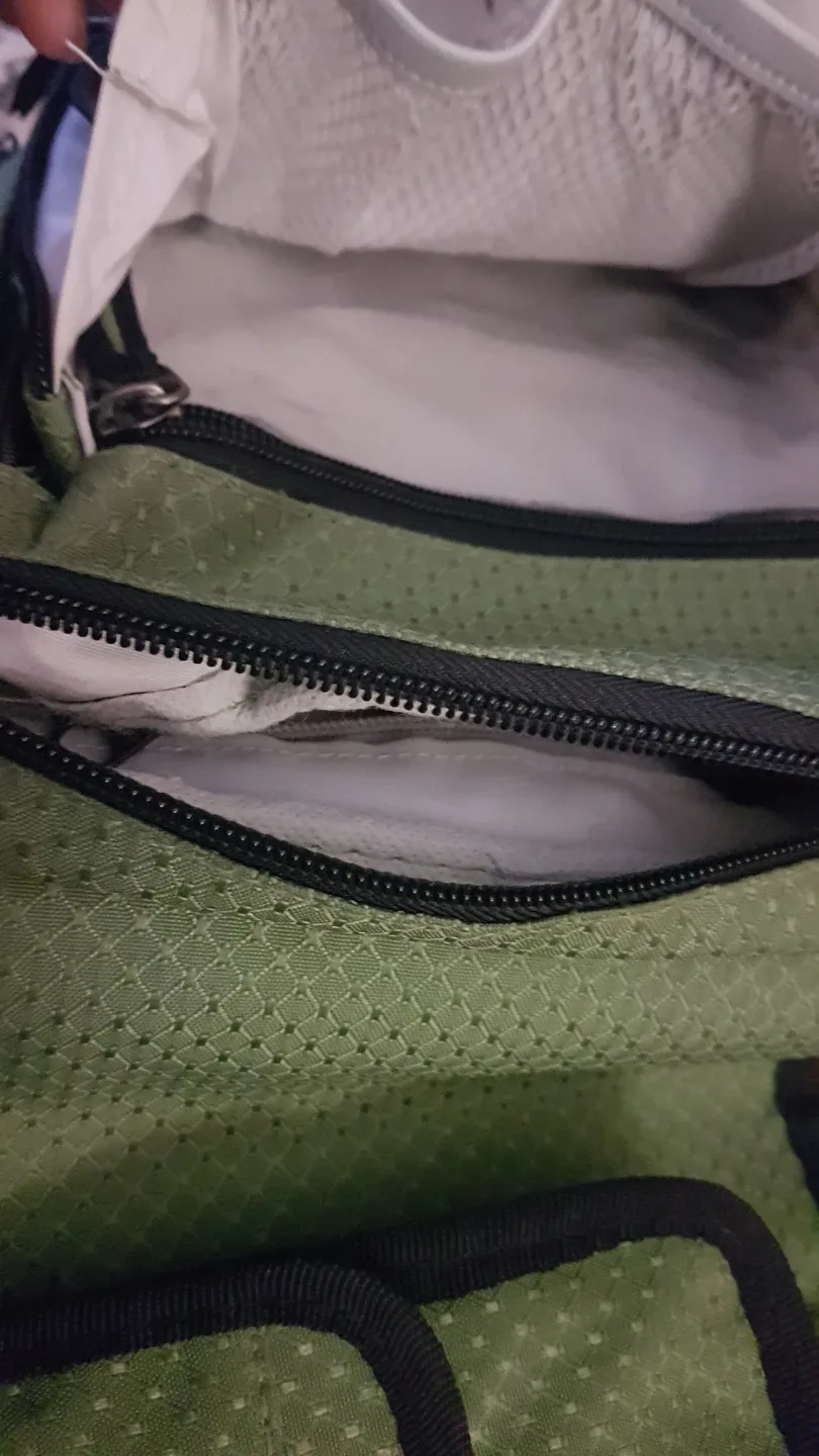 Heys Olive Green Crossbody Bag image indicator(4)