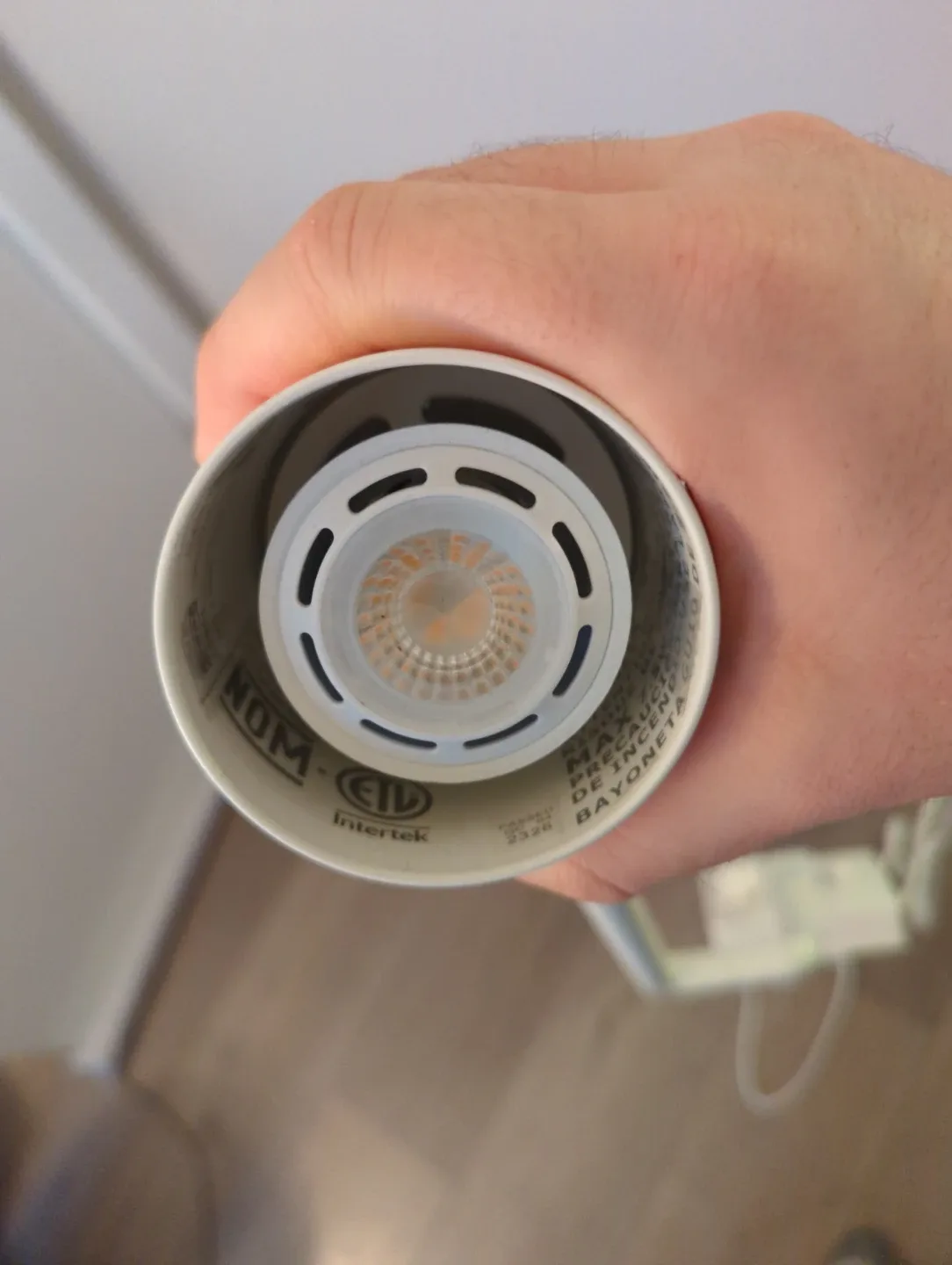 IKEA Nymåne White Wall Lamp image indicator(2)