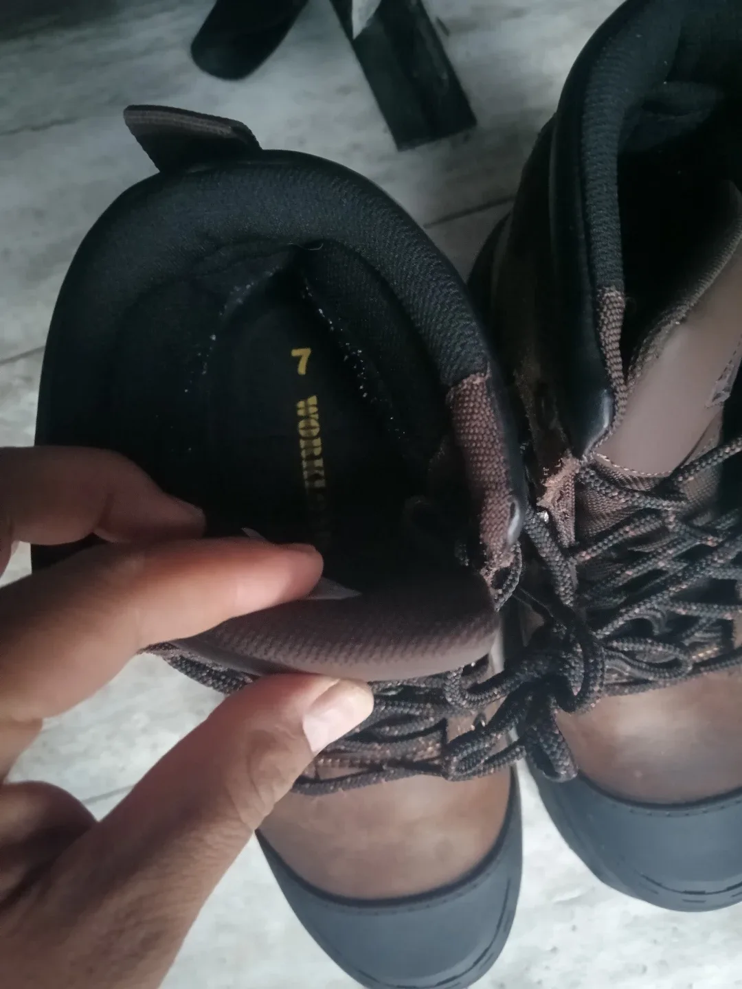 Workload Brown Leather Work Boots - Size 7 image indicator(2)