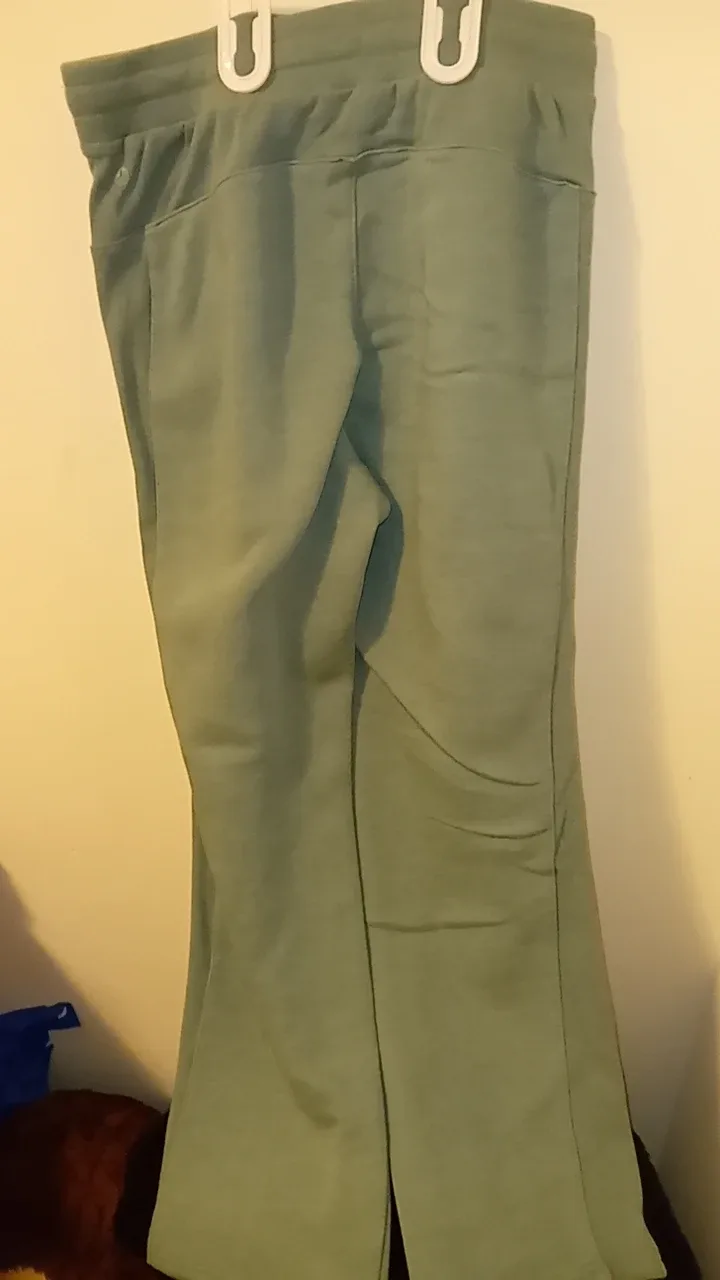 womens green sweatpants image indicator(2)