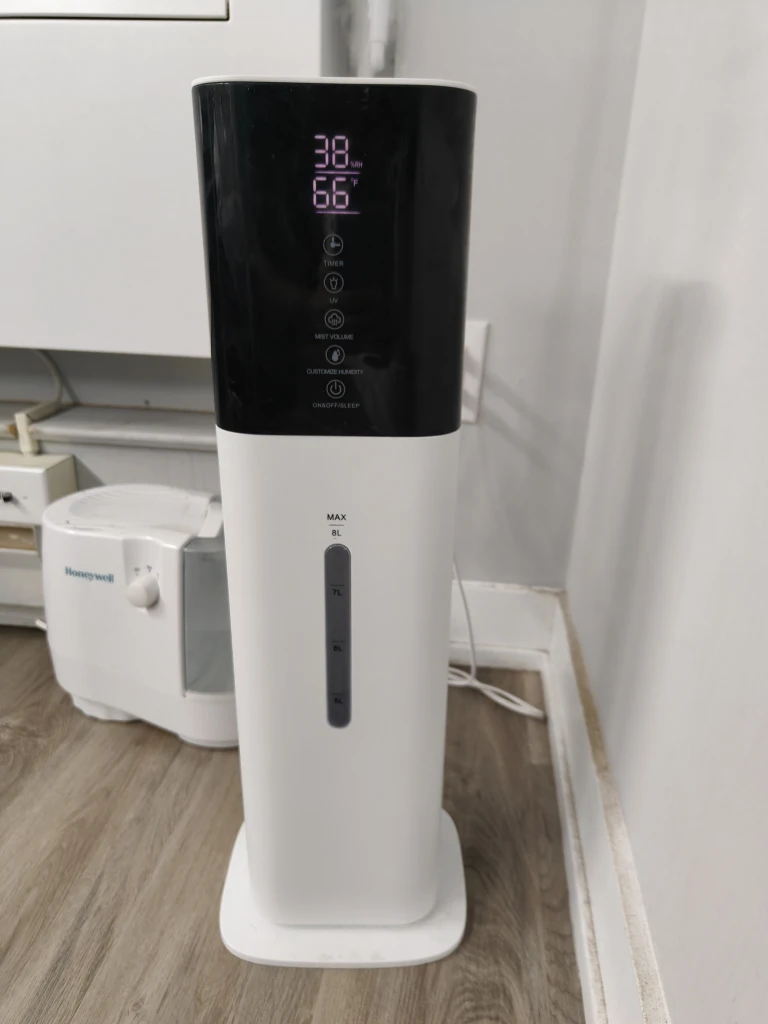 Hiswelle Ultrasonic Cool Mist Humidifier - White