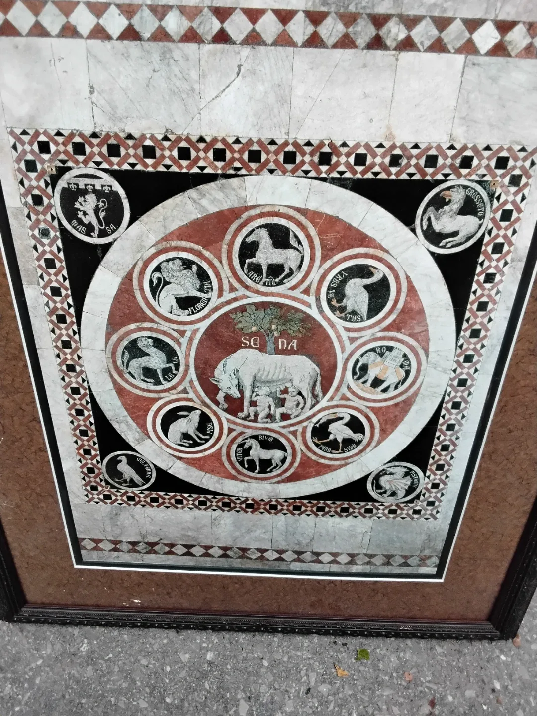 🎨 🖼 Framed Art Print - Animal Motif 🐐 🦔🦘🦒 image indicator(3)